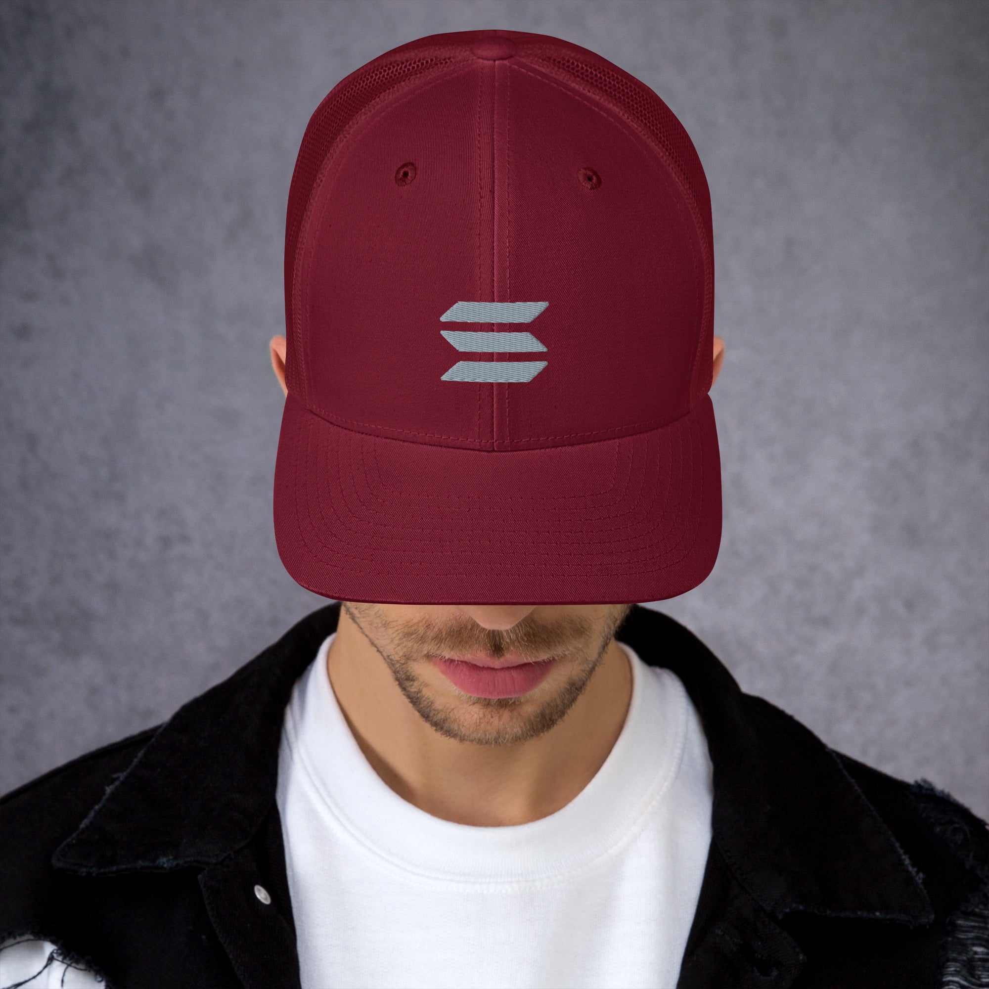 SOLANA (SOL) LOGO TRUCKER HAT
